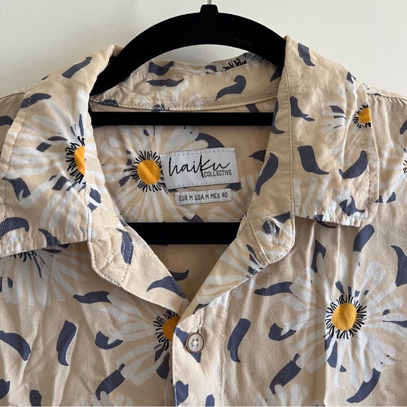 Haiku Collective floral button up shirt. - Picture 2 of 5